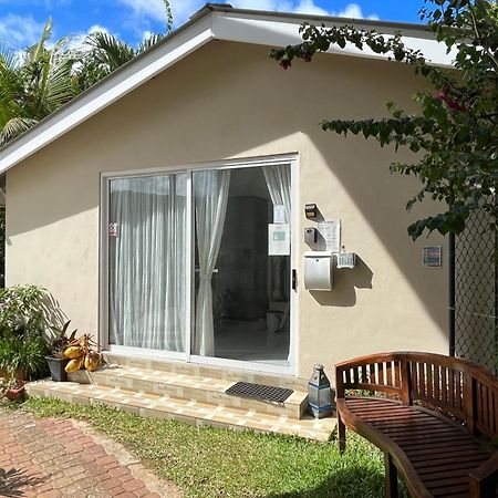 Royal Bay Apartment Anse Royale Exterior photo