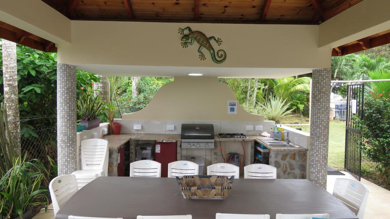 Royal Bay Apartment Anse Royale Exterior photo